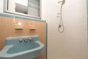 2000 1st St SE, Saint Petersburg, FL 33705 - Photo 18