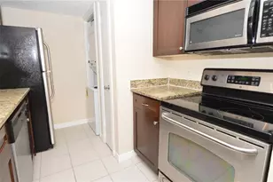 10200 Gandy Blvd N, Saint Petersburg, FL 33702 - Photo 6