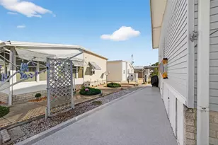 35051 Condominium Blvd, Zephyrhills, FL 33541 - Photo 30