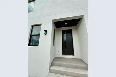 310 W Columbus Drive #2, Tampa, FL 33602 - Photo 4