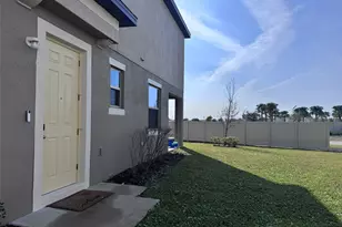 31779 Blue Passing Loop, Wesley Chapel, FL 33545 - Photo 2