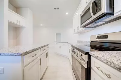 16307 66th Lane E, Parrish, FL 34219 - Photo 10