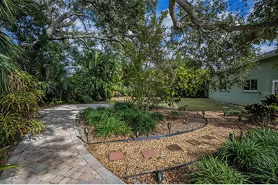 6007 98th Way N, Saint Petersburg, FL 33708 - Photo 4