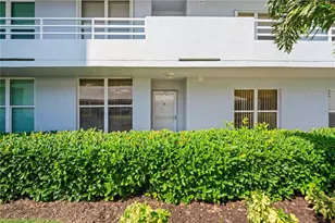 3780 Pinebrook Cir, Bradenton, FL 34209 - Photo 2