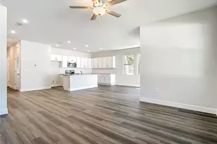 4345 Compton Ln, North Port, FL 34287 - Photo 6