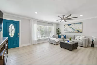 3922 Fontainebleau Drive, Tampa, FL 33634 - Photo 10