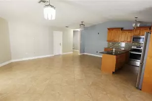 4703 Cypress Tree Dr, Tampa, FL 33624 - Photo 6