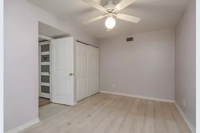 819 10th Street SW #A, Largo, FL 33770 - Photo 22