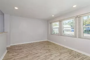 819 10th St SW, Largo, FL 33770 - Photo 12