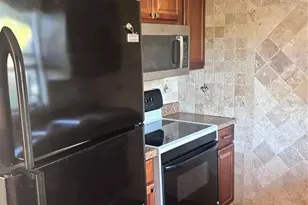 4643 Hollingsworth Ave, Sarasota, FL 34233 - Photo 4