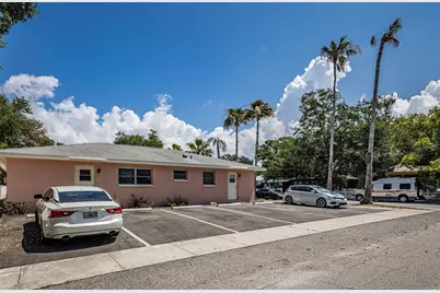 3025 54th Street S, Gulfport, FL 33707 - Photo 2