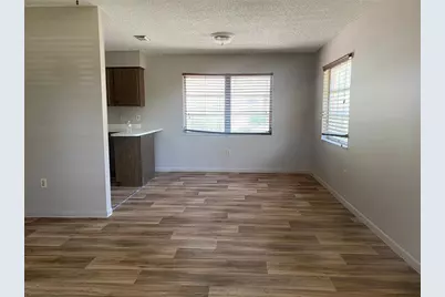 3025 54th Street S, Gulfport, FL 33707 - Photo 6