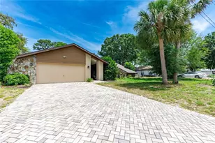 5298 Florentine Ct, Spring Hill, FL 34608 - Photo 2