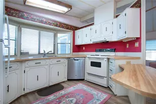 3104 Donna Dr, Ellenton, FL 34222 - Photo 8