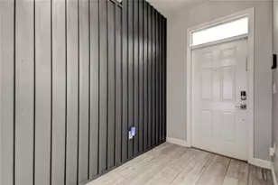 10222 Count Fleet Dr, Ruskin, FL 33573 - Photo 4