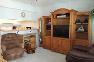 9755 Harrell Ave, Treasure Island, FL 33706 - Photo 10