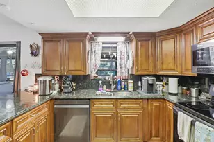 8756 N Basswood Ave, Crystal River, FL 34428 - Photo 16