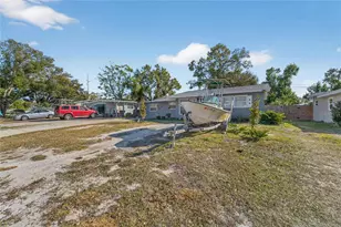 5230 45th Ave N, Saint Petersburg, FL 33709 - Photo 62
