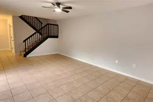 2702 5th Ct, Palm Harbor, FL 34684 - Photo 2