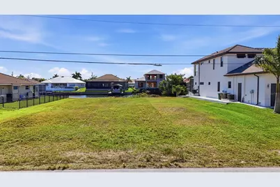 1912 SW 48th Lane, Cape Coral, FL 33914 - Photo 6