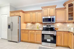7526 Deer Path Ln, Land O Lakes, FL 34637 - Photo 8