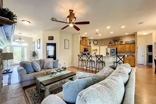 2610 Cabot Rd, Land O Lakes, FL 34639 - Photo 16