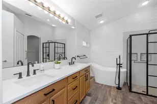 18836 Maisons Dr, Lutz, FL 33558 - Photo 46