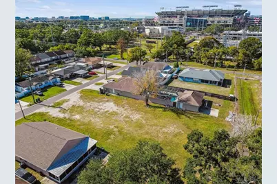 3337 W Woodlawn Avenue, Tampa, FL 33607 - Photo 6