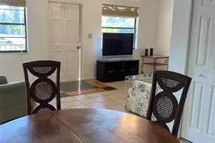 5925 Terrace Park Dr N, Saint Petersburg, FL 33709 - Photo 4