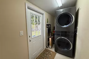 5920 1st St N, Saint Petersburg, FL 33703 - Photo 22