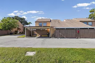 1829 Clearbrooke Dr, Clearwater, FL 33760 - Photo 38