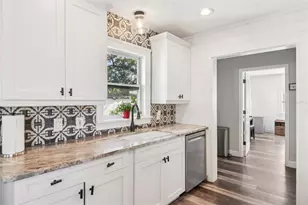 704 W Fribley St, Tampa, FL 33603 - Photo 12