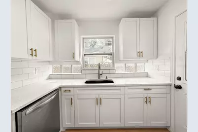 1520 20th Avenue N, Saint Petersburg, FL 33704 - Photo 16