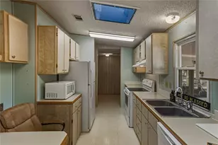 14921 Rialto Ave, Brooksville, FL 34613 - Photo 20