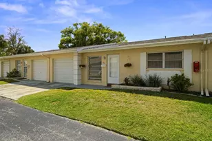 834 Cambridge Ct, Dunedin, FL 34698 - Photo 2