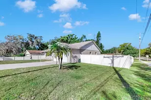 914 Woodland Dr, Seffner, FL 33584 - Photo 6