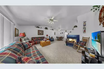 914 Woodland Drive, Seffner, FL 33584 - Photo 10