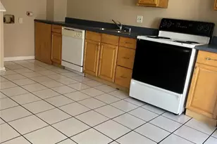 7323 Jackson Springs Rd, Tampa, FL 33634 - Photo 4