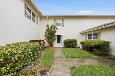 3244 38th Way S #B, Saint Petersburg, FL 33711 - Photo 1