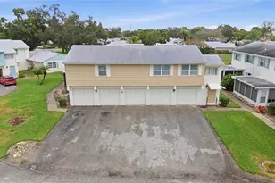 3244 38th Way S, Saint Petersburg, FL 33711 - Photo 2