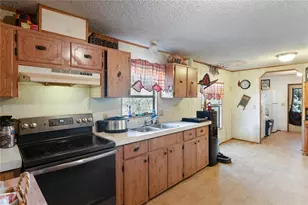 30546 Eastport Dr, Wesley Chapel, FL 33545 - Photo 6