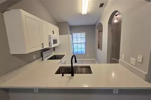 1120 Luminary Cir, Melbourne, FL 32901 - Photo 8