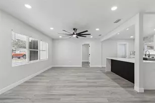 2286 Terrace Dr N, Clearwater, FL 33765 - Photo 16