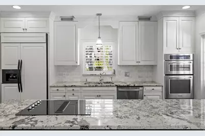 15007 Cancun Place, Tampa, FL 33618 - Photo 4