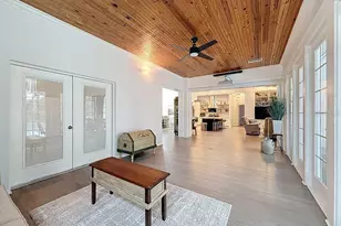 8805 Crosswood Ct, Riverview, FL 33578 - Photo 32