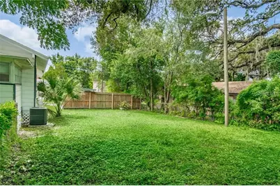 804 E Baker Street, Tampa, FL 33603 - Photo 20