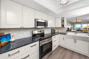 1300 Gulf Blvd, Indian Rocks Beach, FL 33785 - Photo 16