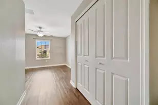 607 Royal Empress Dr, Ruskin, FL 33570 - Photo 32