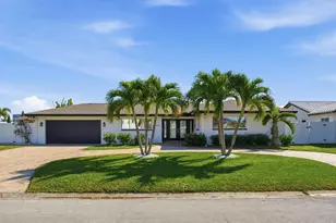 1028 79th St S, Saint Petersburg, FL 33707 - Photo 62