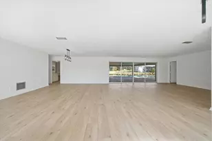 2 Dorado Pl, Clearwater, FL 33764 - Photo 4